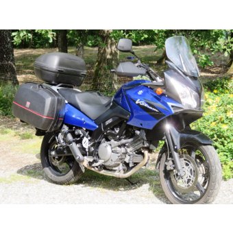 Suzuki 650 V Strom avec ses Valises (ok A2)
