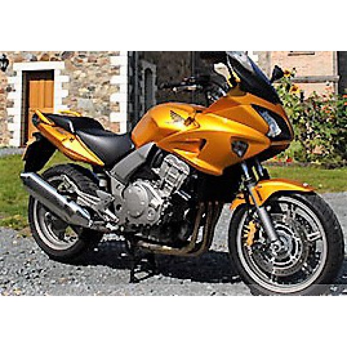 Honda 1000 CBF avec ou sans valises latérales