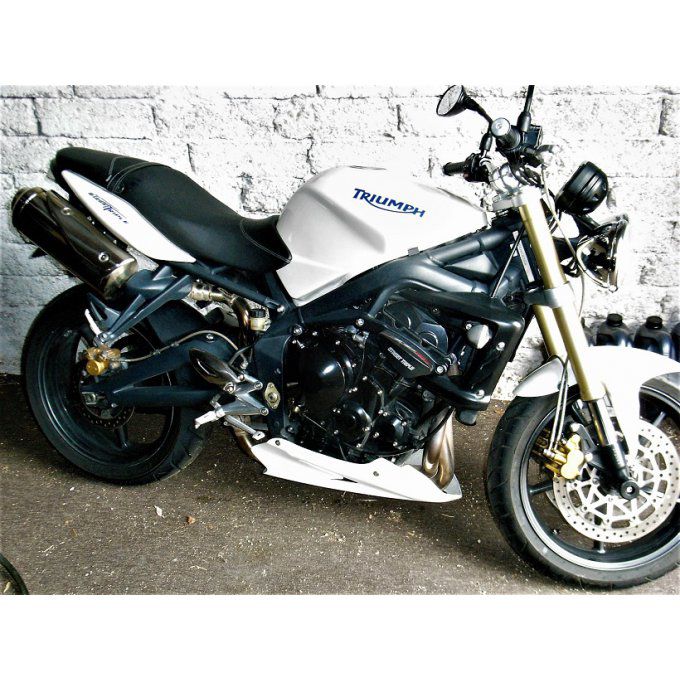 Triumph 675 STREET TRIPLE