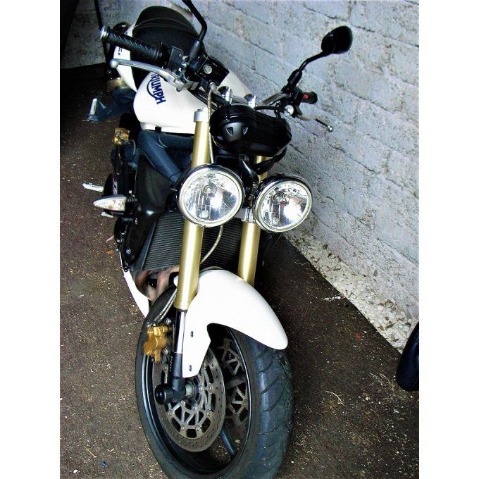 Triumph 675 STREET TRIPLE