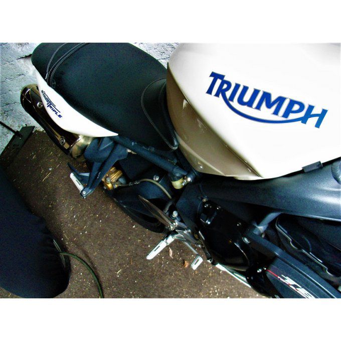 Triumph 675 STREET TRIPLE